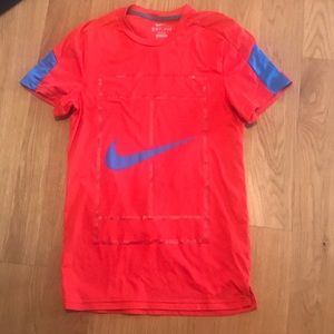 Nike short sleeve dry-fit tee.